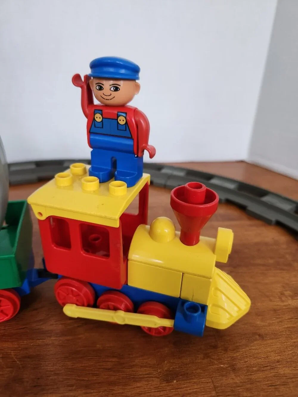 Vintage Lego Duplo Train 2733 Push-Along Play Train 1993 with Bonus Track Pieces